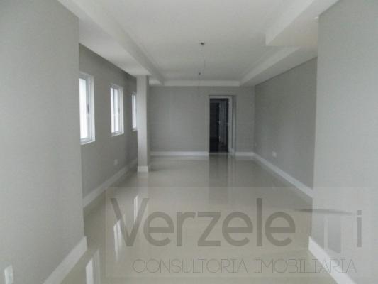 Apartamento, 3 quartos, 136 m² - Foto 2