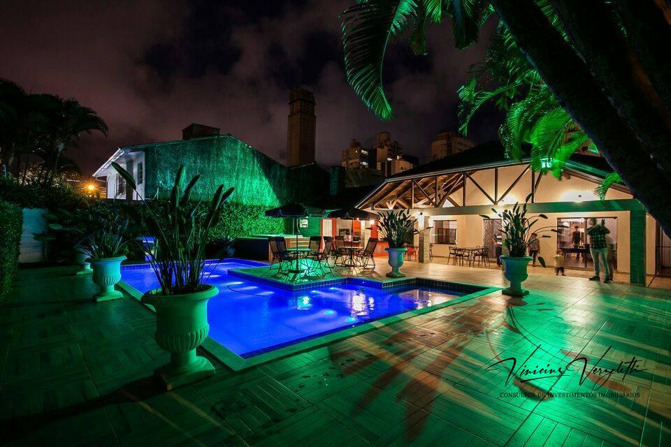 Casa, 5 quartos, 1000 m² - Foto 1