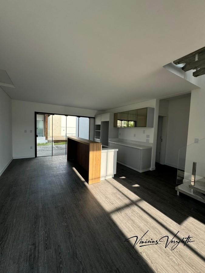 Casa, 4 quartos, 225 m² - Foto 6